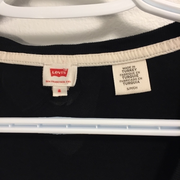 Levi's V-Neck Tee Womens Small Black T-Shirt Viscose Red Tab - Picture 3 of 6